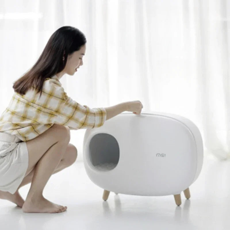 Fully Enclosed  Cat Litter Box: Solid Color Pet Toilet